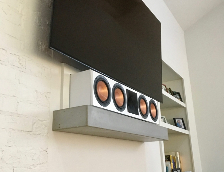 Boulder concrete mantle