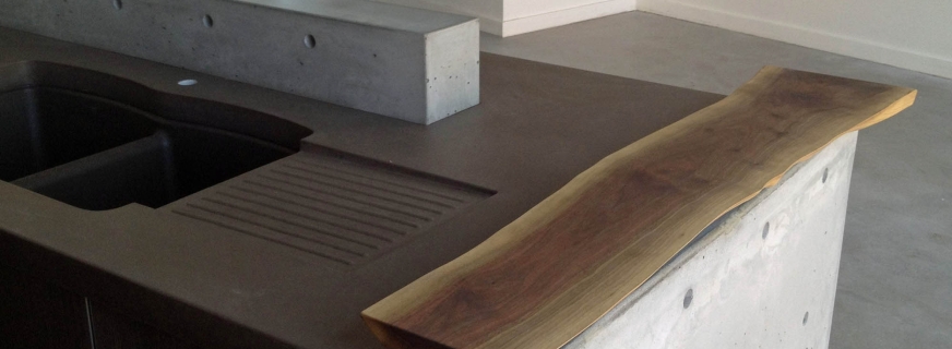 Concrete countertops and wall elements