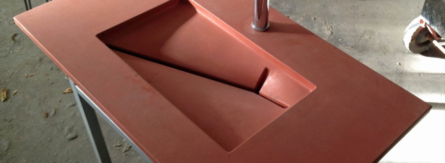 patagonia sink in ‘brick’