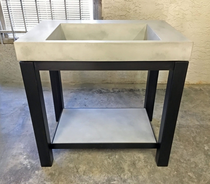 Ramp sink with steel base