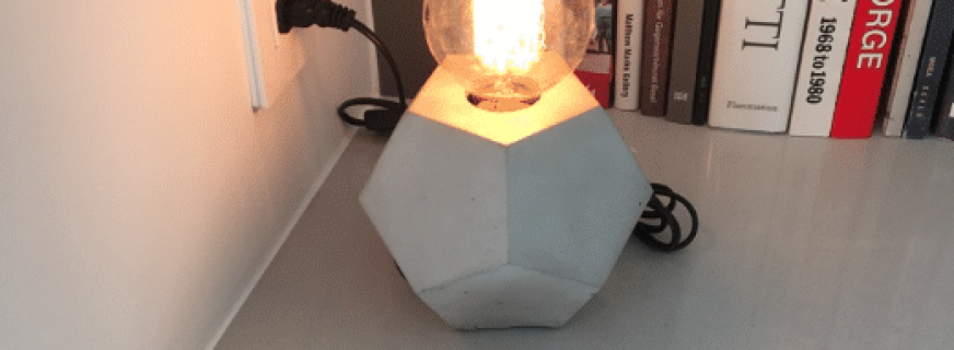 Geometric concrete table lamp