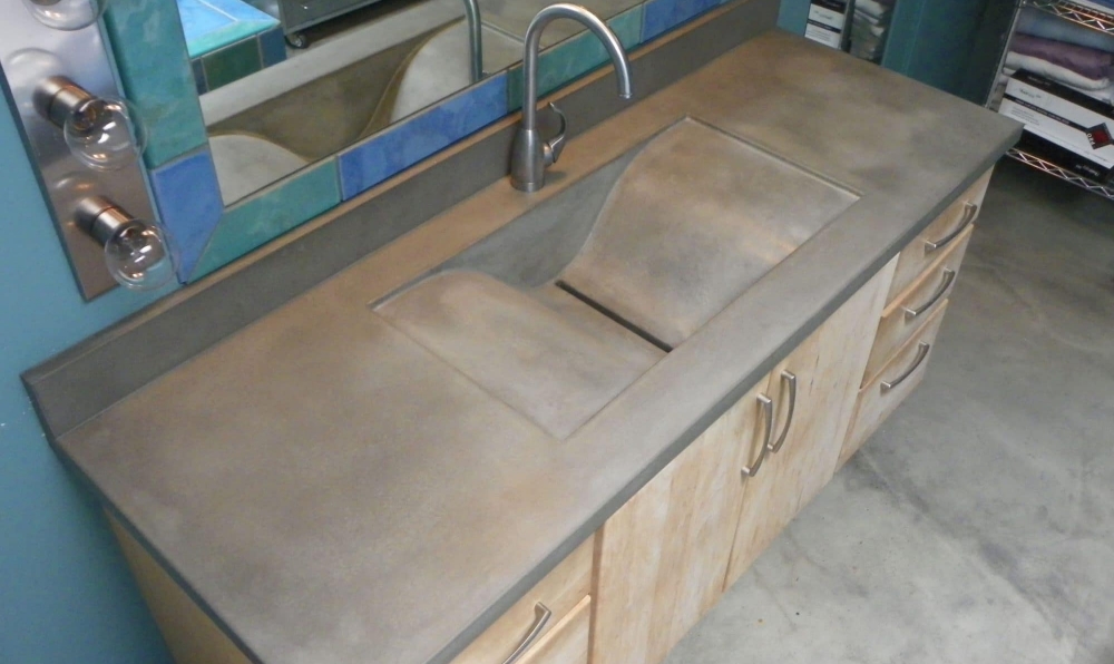concrete wave sink