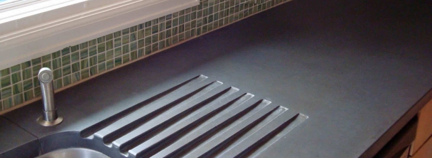 Integral concrete drainboard