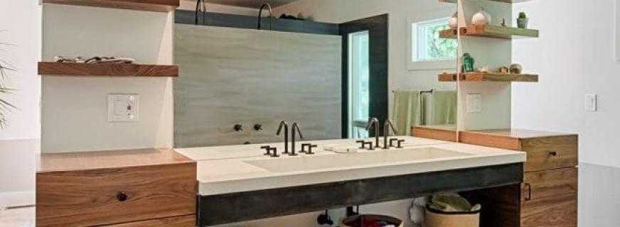 Grape Ave Master Bath