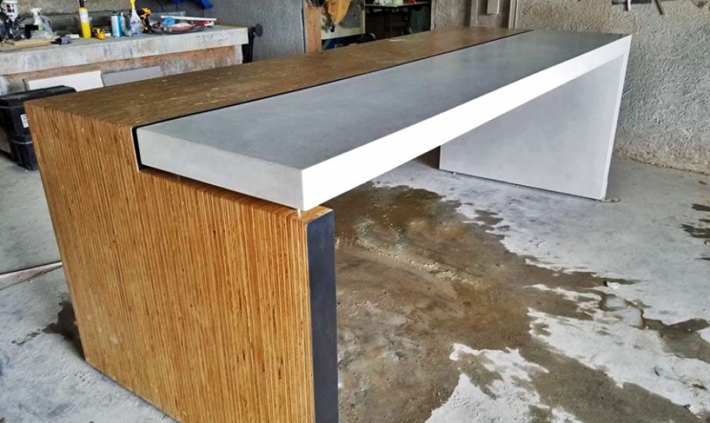 plylam table